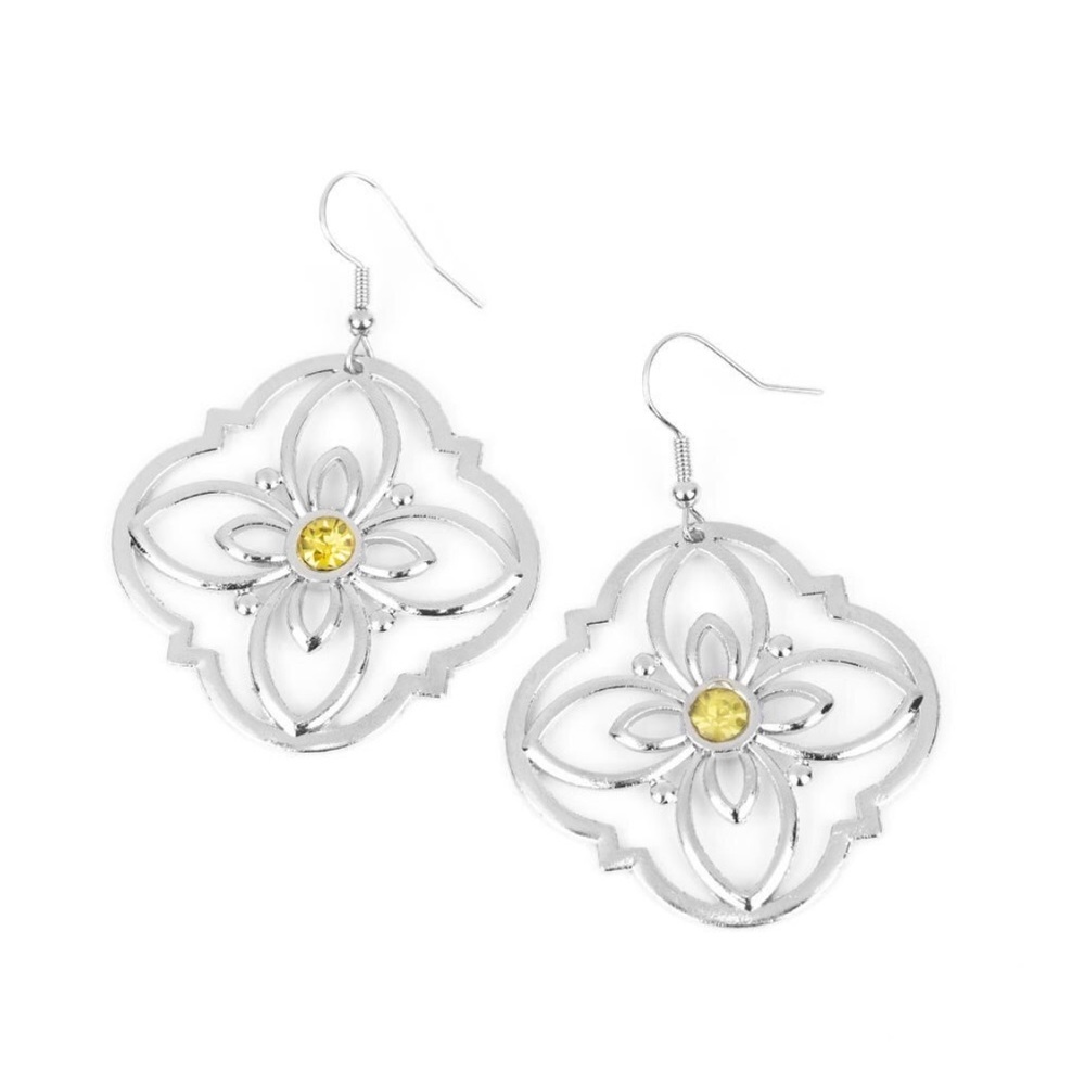 Paparazzi Treasure Grove Earrings in Yellow